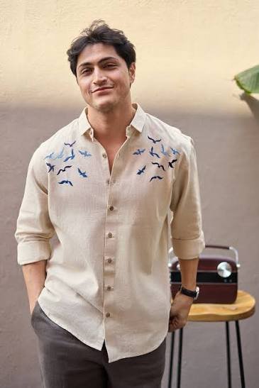 Men's Bird Embroidered Casual Linen Shirt (Beige)